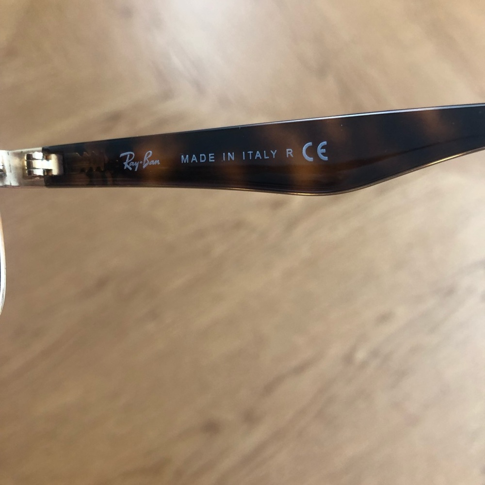 Ray Bans - Picture 5 of 7